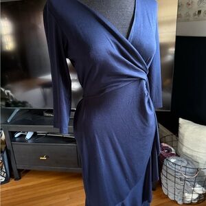 Chic Navy Wrap Midi Dress